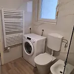 Lu Apartmán *