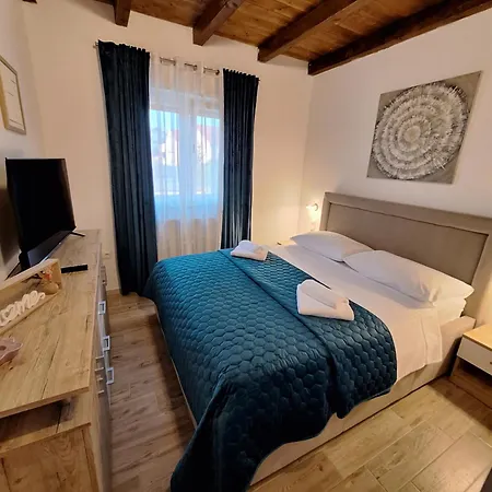 Lu Apartman