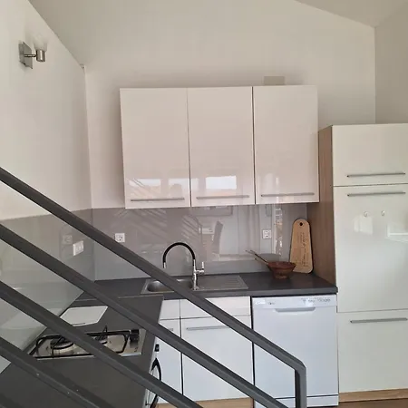 Lu Apartman